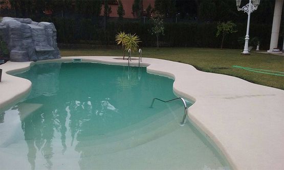 Decopool piscina moderna