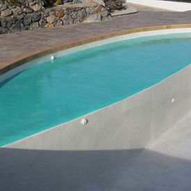 Decopool piscina hecha en microcemento
